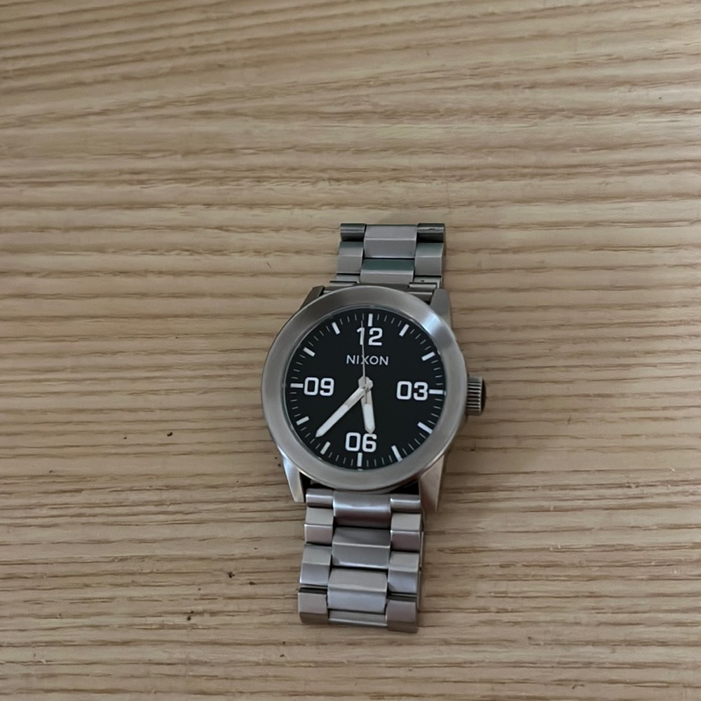 Nixon “the private” watch